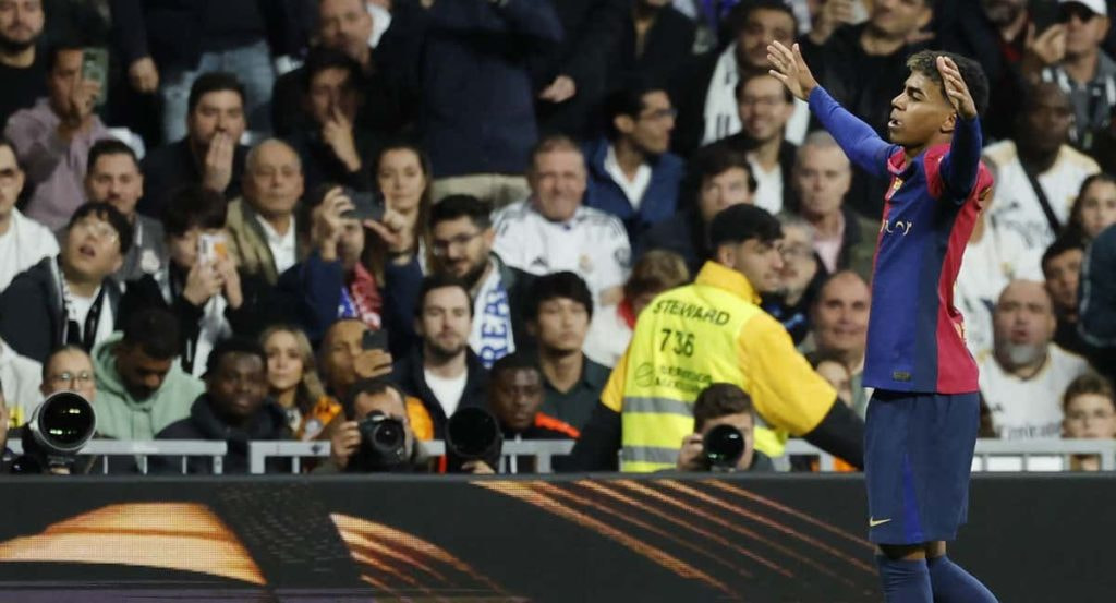 Lamine celebra su gol en el Bernabéu.