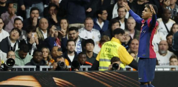 Lamine celebra su gol en el Bernabéu.