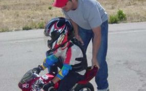 Jorge Martín en su minimoto.