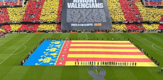 El minuto de silencio en Mestalla.
