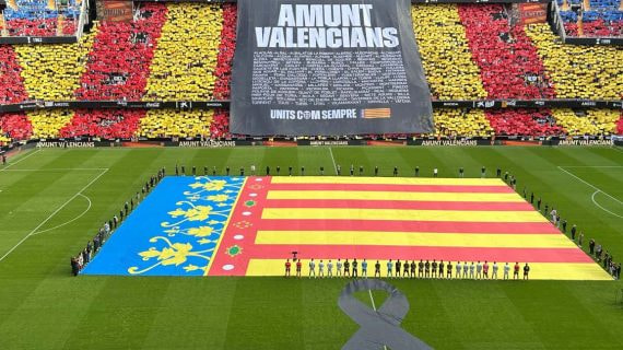 El minuto de silencio en Mestalla.
