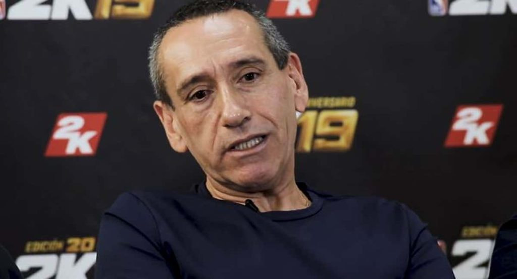 Sixto Miguel Serrano, en una presentación del NBA2K.