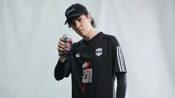 Spreen tiene a la marca Speed de patrocinio y jugará con Deportivo Riestra.