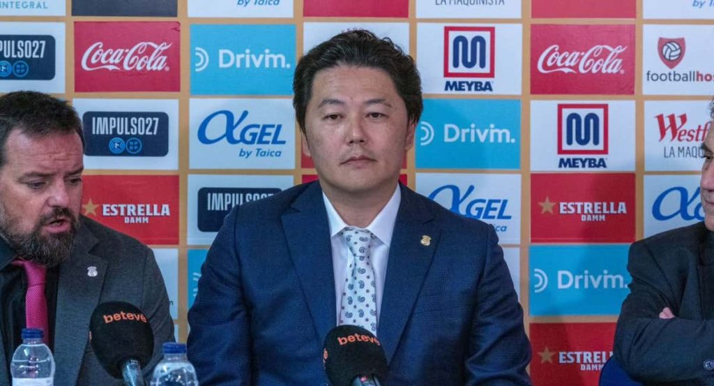 Suzuki, ante la prensa.