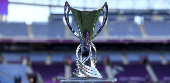 El trofeo de la Champions League femenina.