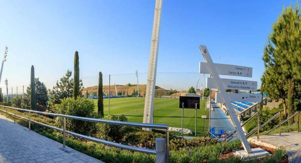 Uno de los campos de la Ciudad Deportiva del Real Madrid.