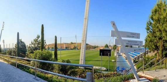 Uno de los campos de la Ciudad Deportiva del Real Madrid.