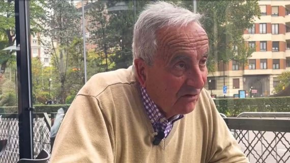 El doctor Villanueva, en un momento de la entrevista con Relevo.