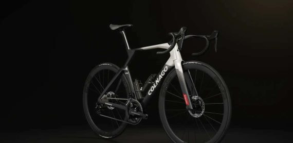 La nueva Colnago Y1Rs del equipo UAE Team Emirates.