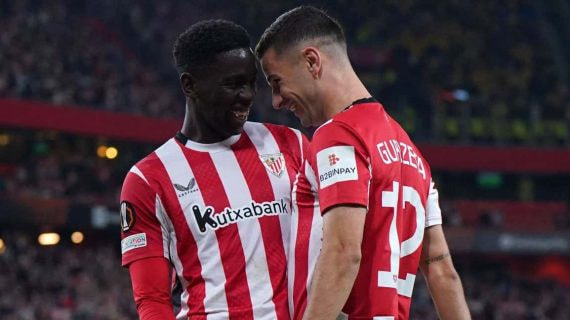 Adama y Guruzeta celebran en el choque jugado ante el Elfsborg.