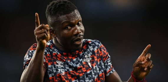 Joseph Aidoo, antes de un partido del Celta esta temporada.