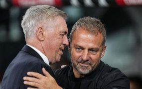 Ancelotti y Flick difieren en los tiempos en los que hacen los cambios.