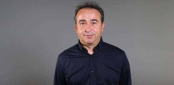 Armando de la Morena, durante su visita a Relevo.