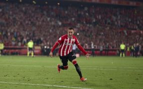 Berenguer corre eufórico tras marcar el penalti decisivo en la final de Copa del Rey.