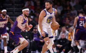 Stephen Curry no pudo evitar el tropiezo ante Phoenix Suns.