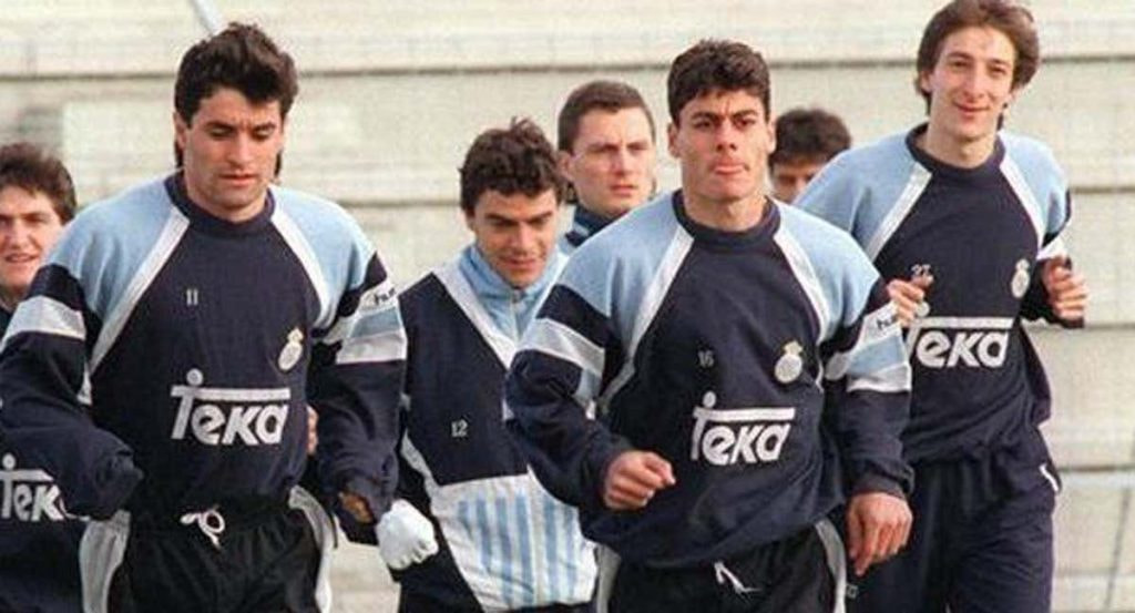 Dani García Lara, en el centro de la imagen, en un entrenamiento con el primer equipo del Real Madrid.