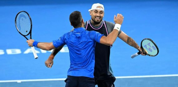Djokovic y Kyrgios en su debut como pareja en Brisbane.