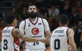 Bojan Dubljevic en un partido con el Casademont Zaragoza.