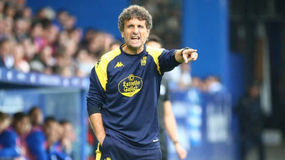 Imanol Idiakez realiza una indicación como entrenador del Depor.