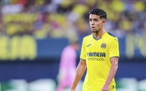 Ilias Akhomach en un partido.