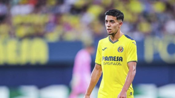 Ilias Akhomach en un partido.