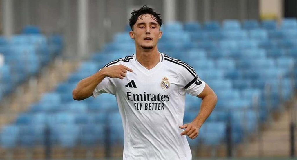 Jesús Fortea celebra un gol con el Real Madrid.