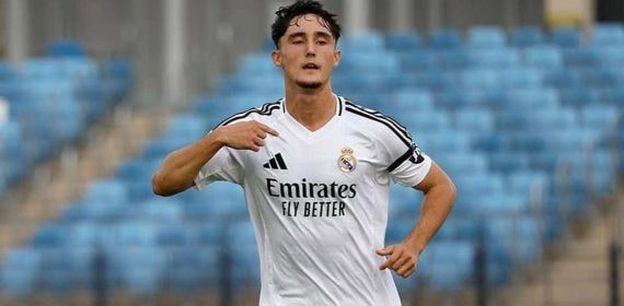 Jesús Fortea celebra un gol con el Real Madrid.