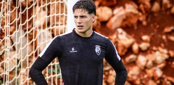 Lucas Cañizares, entrenando con Farense.