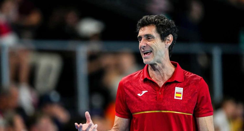 Miki Oca, seleccionador español de waterpolo.