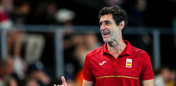 Miki Oca, seleccionador español de waterpolo.