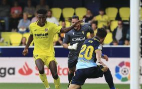 Nico Jackson, en un partido con el Villarreal.