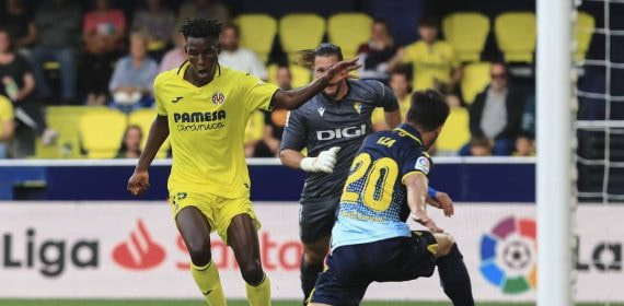 Nico Jackson, en un partido con el Villarreal.