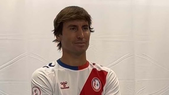 Pedro Mosquera, en su presentación como jugador del Rayo Majadahonda.