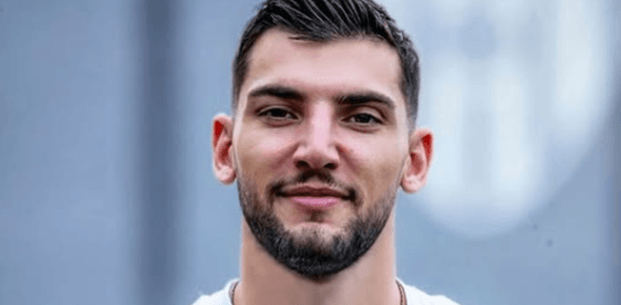Rafa Mir.