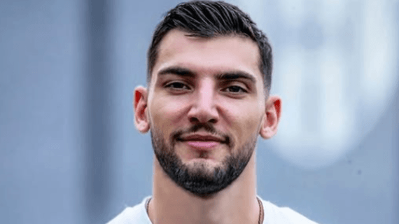 Rafa Mir.