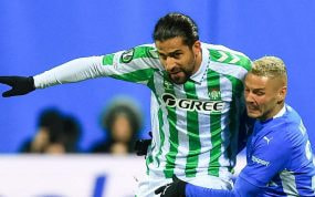 Ricardo Rodríguez durante un partido con el Betis.