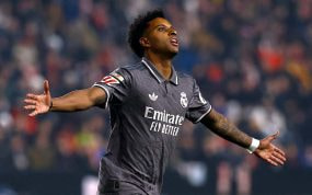 Rodrygo Goes celebra un gol con el Real Madrid.