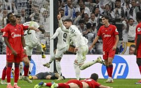Fede Valverde celebra su gol ante el Sevilla.