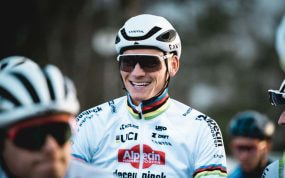 Mathieu van der Poel, en la línea de salida de una prueba de ciclocross.