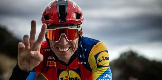 Aleix Espargaró está en los primeros pasos de su aventura en el ciclismo.