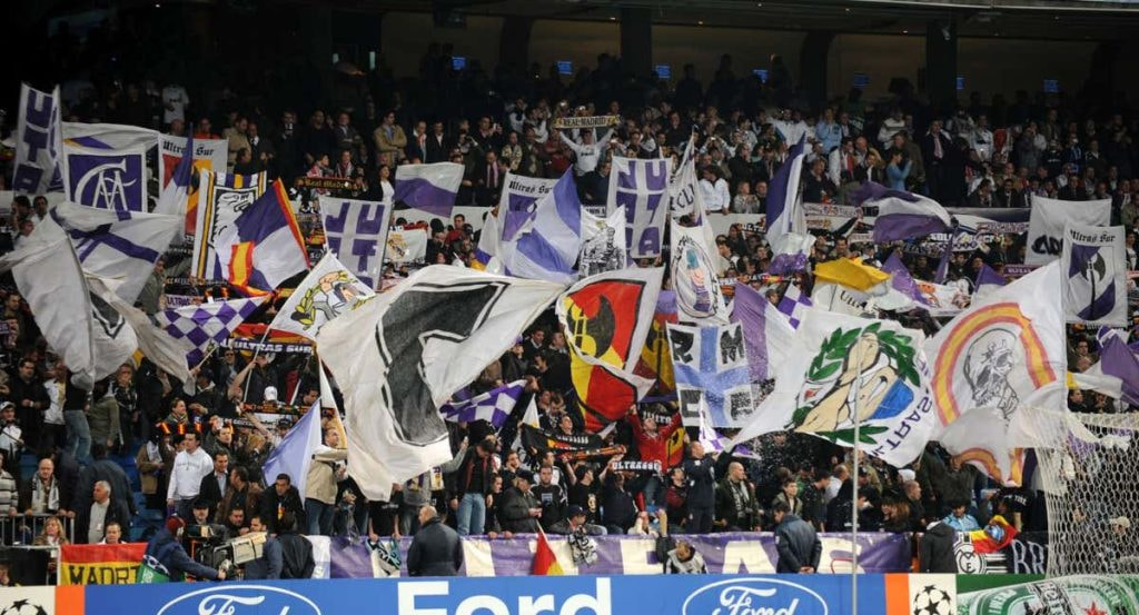 Imagen de archivo del fondo Sur del Santiago Bernabéu donde se colocaban la mayorías de ultras de Real Madrid.