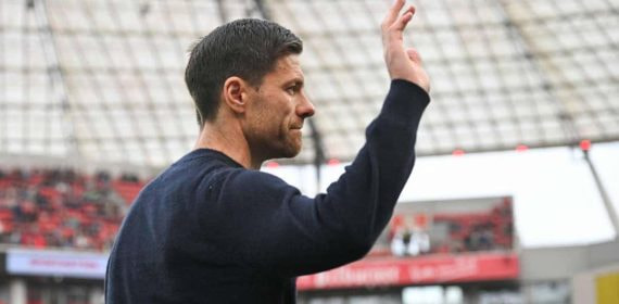 Xabi Alonso, en un partido con el Bayer Leverkusen.