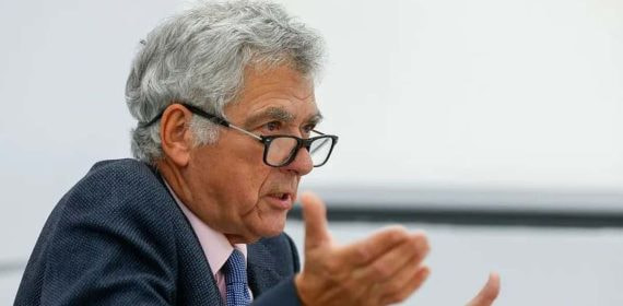 Ángel María Villar durante una comparecencia.