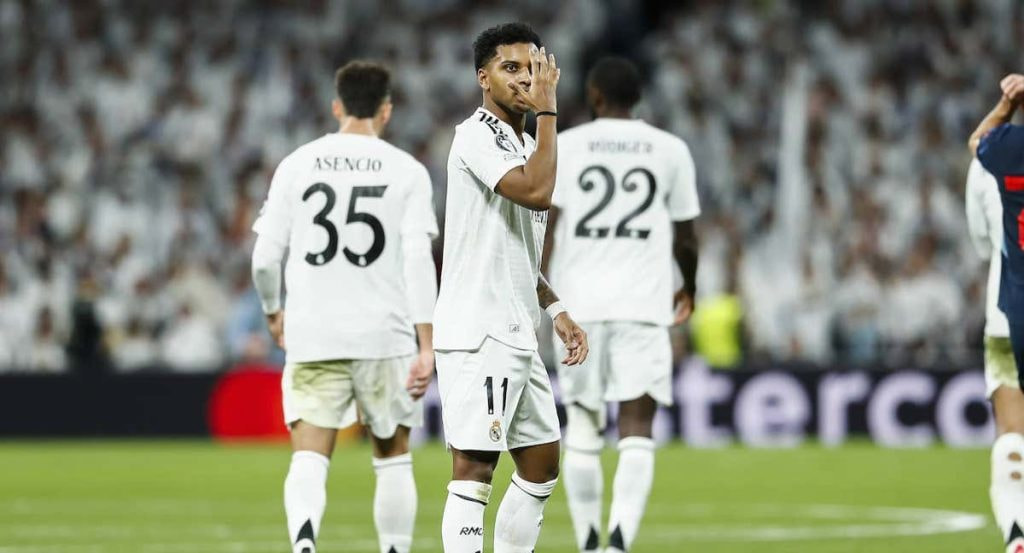Rodrygo, haciendo su celebración contra el Salzburgo.