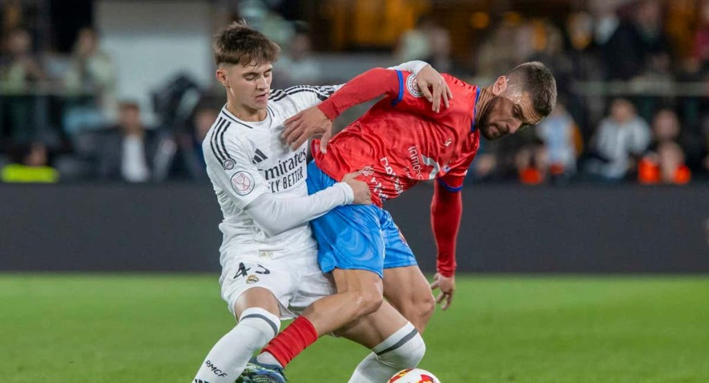 Diego Aguado durante su debut con el primer equipo del Real Madrid en la Copa del Rey.