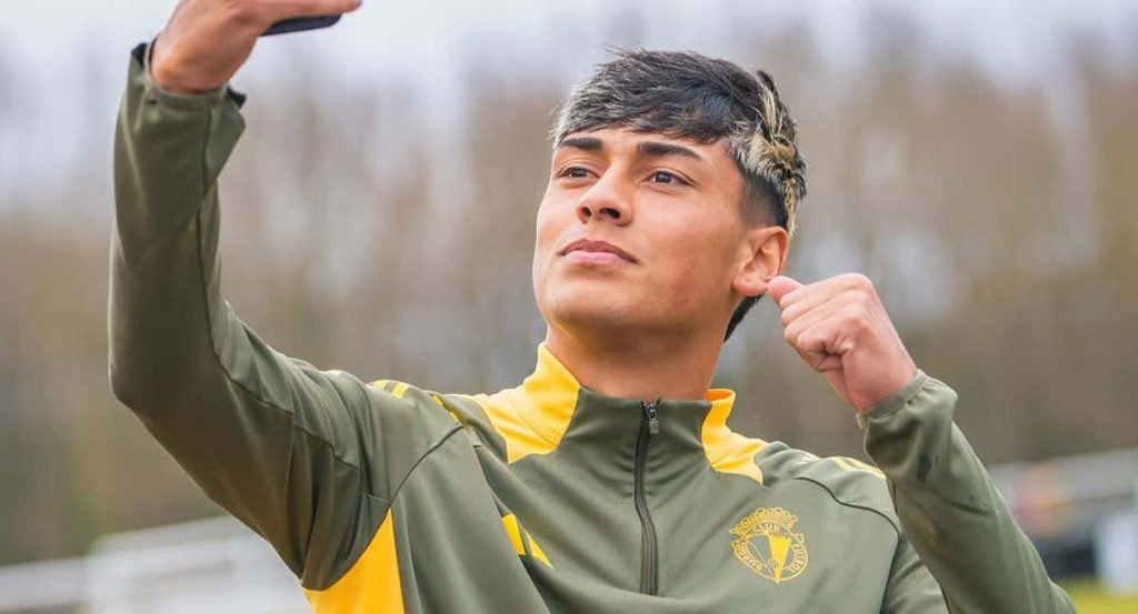 Fernando Mimbacas, en un entrenamiento con el Burgos.