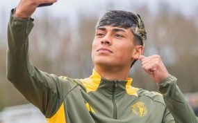 Fernando Mimbacas, en un entrenamiento con el Burgos.