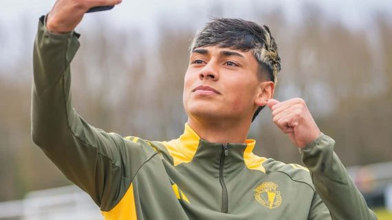Fernando Mimbacas, en un entrenamiento con el Burgos.
