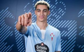 Jones El-Abdellaoui, con la camiseta del Celta.