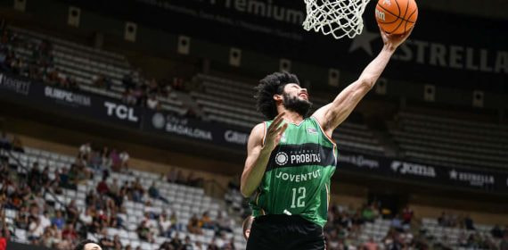 Kiaser Gates, este temporada con el Joventut Badalona.